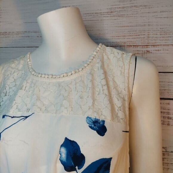 Stork amp Babe Floral Print Lace Neckline Sleeveless Dress - Picture 9 of 15